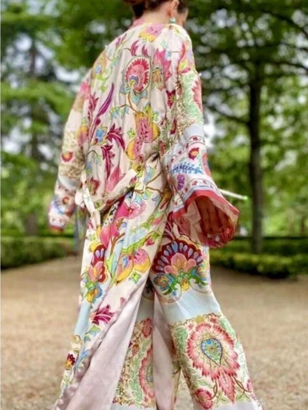 ZARA Floral Print Women’s Floral Robe and matching Dress. Set for 150.